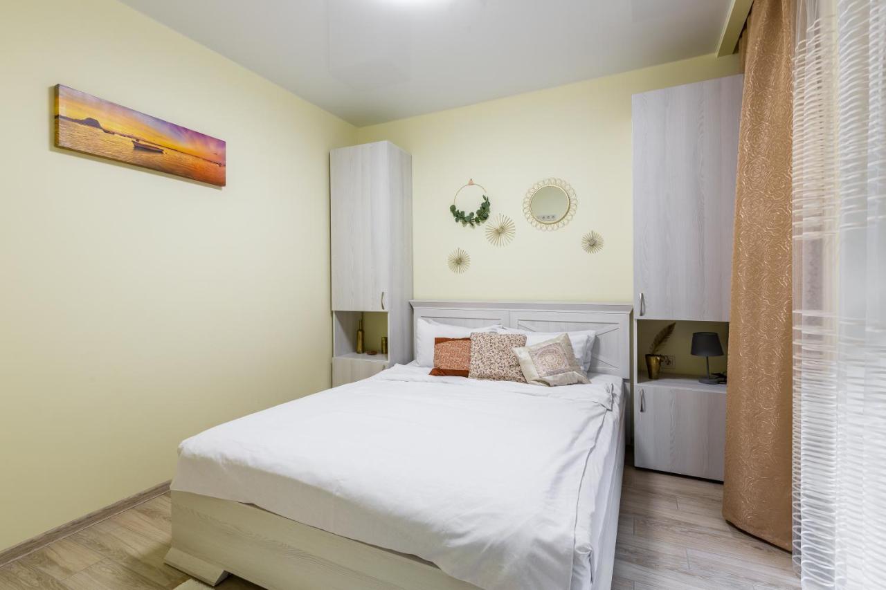 Apart Hotel Sweet Home Lviv Exterior photo